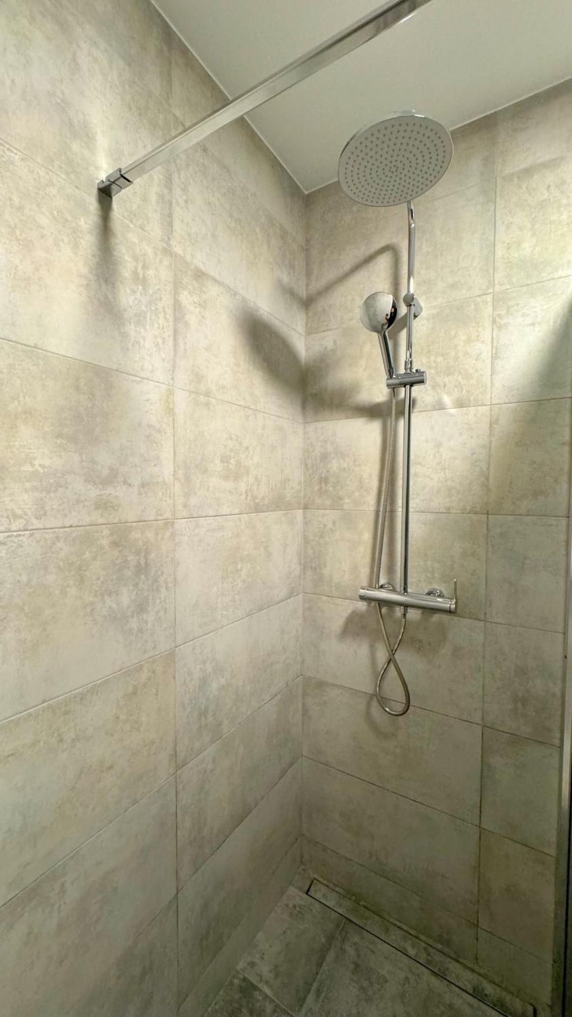 Apartment F Massenet